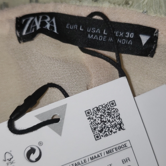 ZARA Pleated dress With metallic thread bloggers favorite - Picture 14 of 16